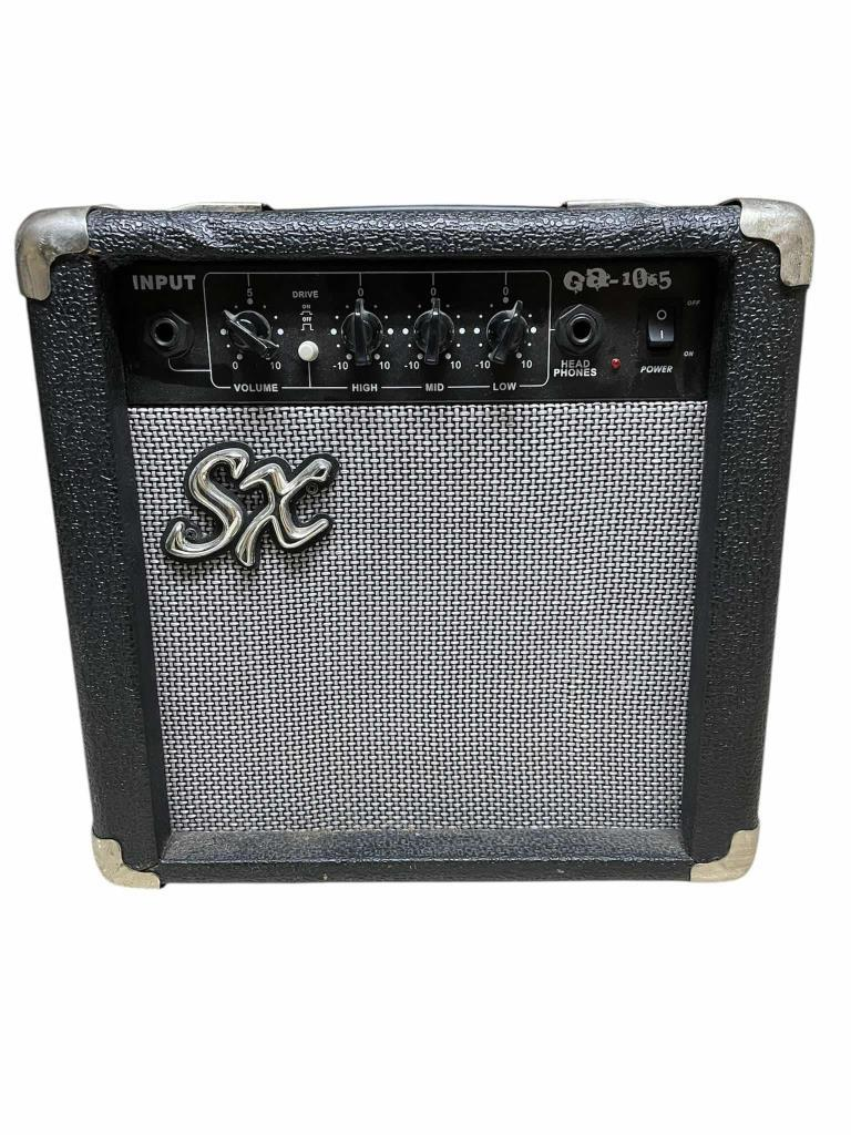 Amplificador De Guitarra Chico 1-19 Watts Otro Articulo En Liquidacion Sx