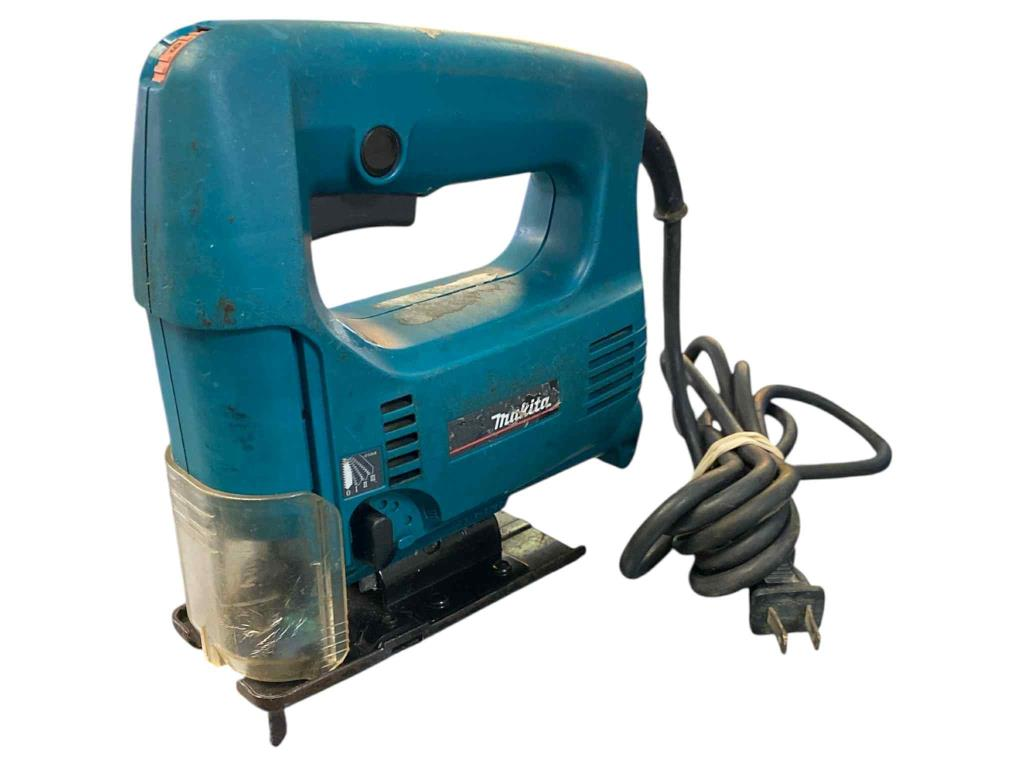 Sierra Caladora Electrica Makita