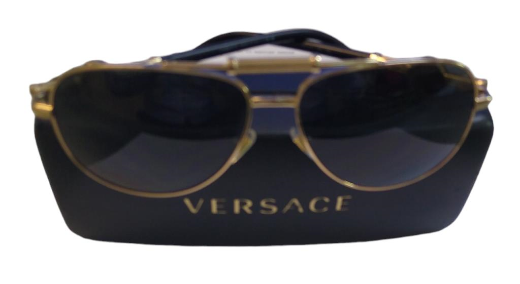 Lentes P/sol De Moda Presentan Daño En Logo Versace, Caballero Versace 
