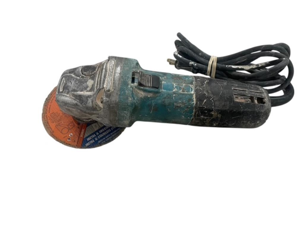Esmeriladora Angular/rehilete 4 1/2" Makita