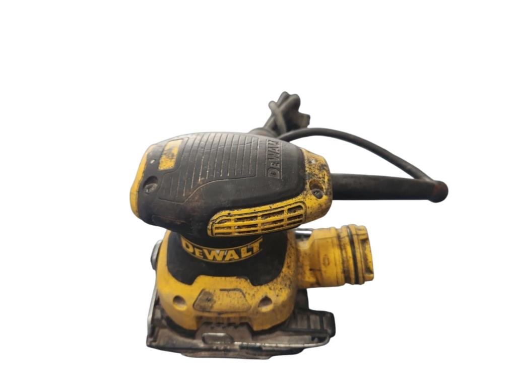 Lijadora De Hoja/ Cuadrada Artículo En Liquidación Dewalt