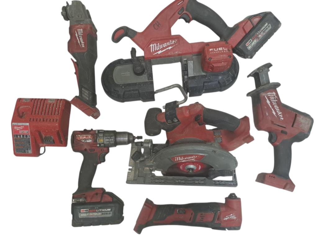 Herramienta Inalambrica Kit De 5 Pzas Y Oscilador Mod 2626-20 6 Piezas En Total Milwaukee, Rotomartillo 1/2", Sierra Sable, Sierra Circular, Esmeriladora 4 1/2", Sierra Sable