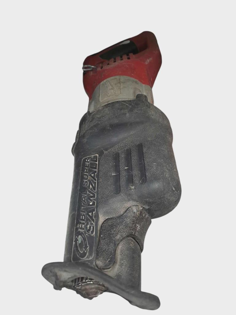 Sierra Sable Electrica Milwaukee