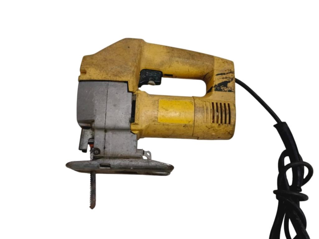 Sierra Caladora Electrica Artículo En Liquidación Dewalt