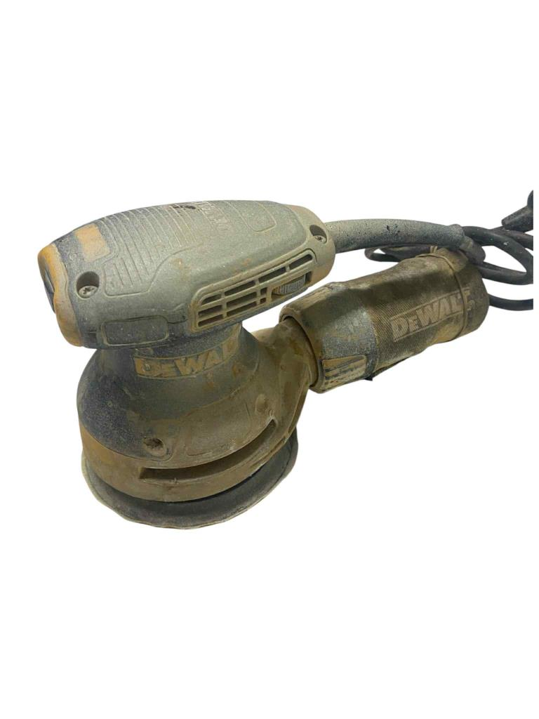 Lijadora Orbital Dewalt