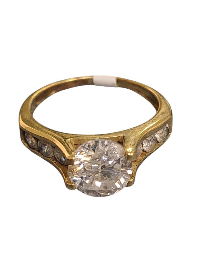 Anillo Solitario Con Piedra Sintetica Oro, 10 K, 2.10 Grs, Talla 5