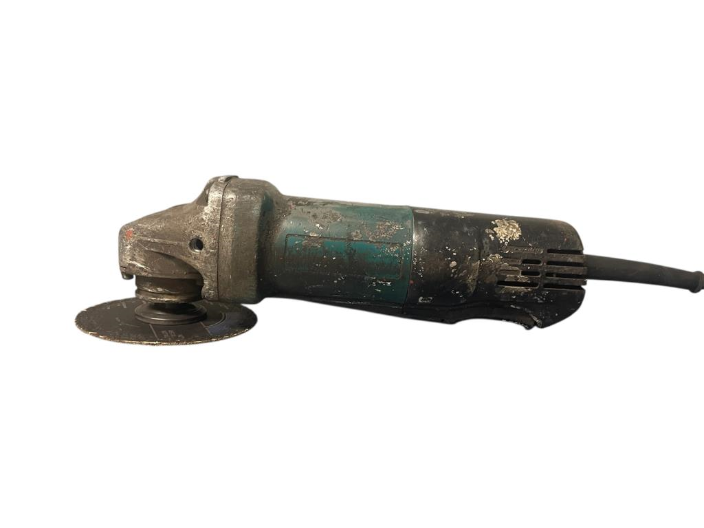 Esmeriladora Angular/rehilete 4 1/2" Makita