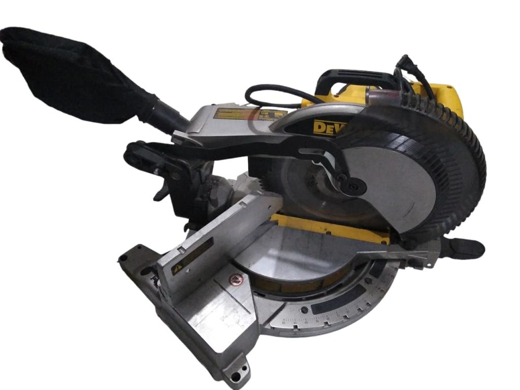 Sierra De Inglete 12" 2000 Watts Dewalt