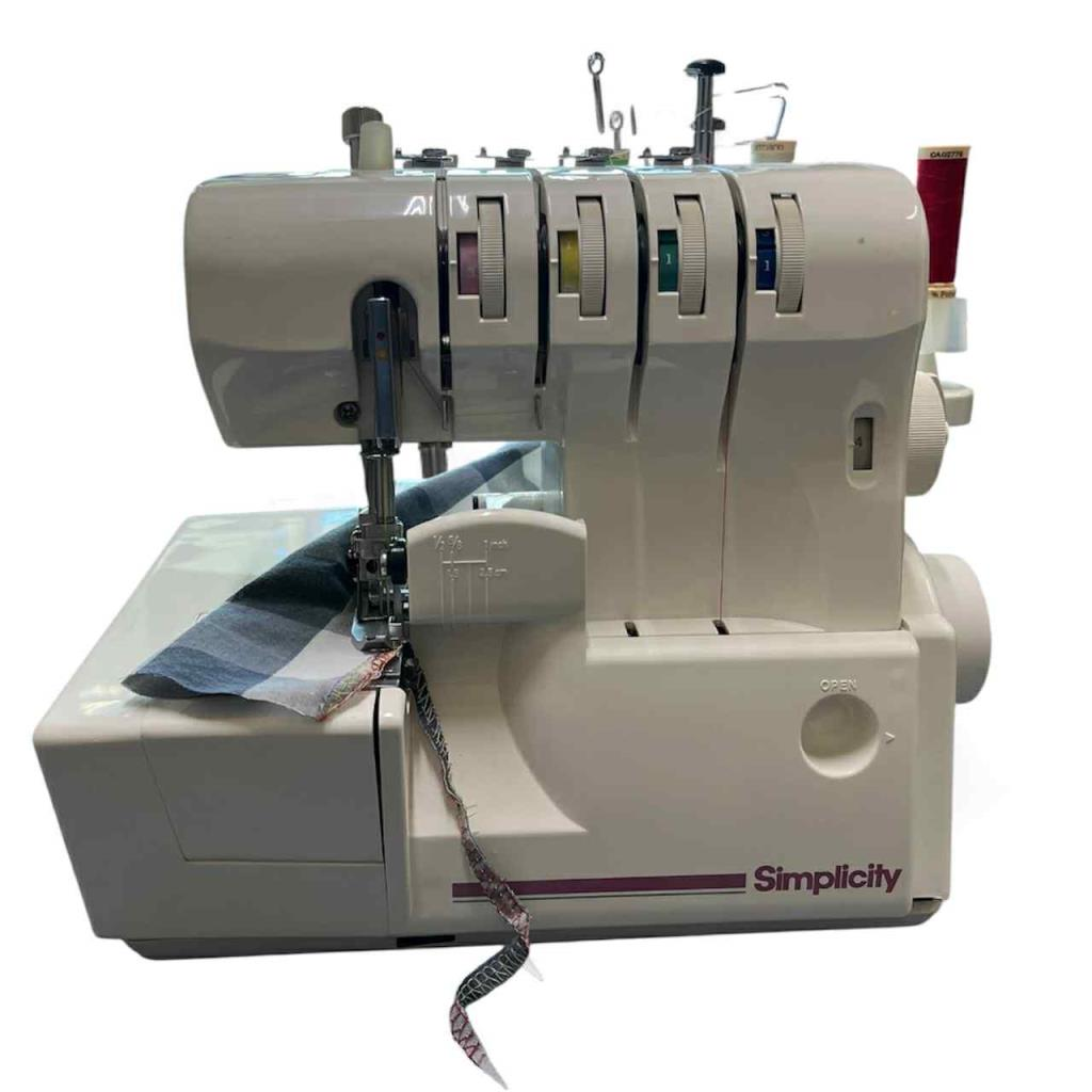 Maquina De Coser Casera Simplicity, Overlock 4 Hilos
