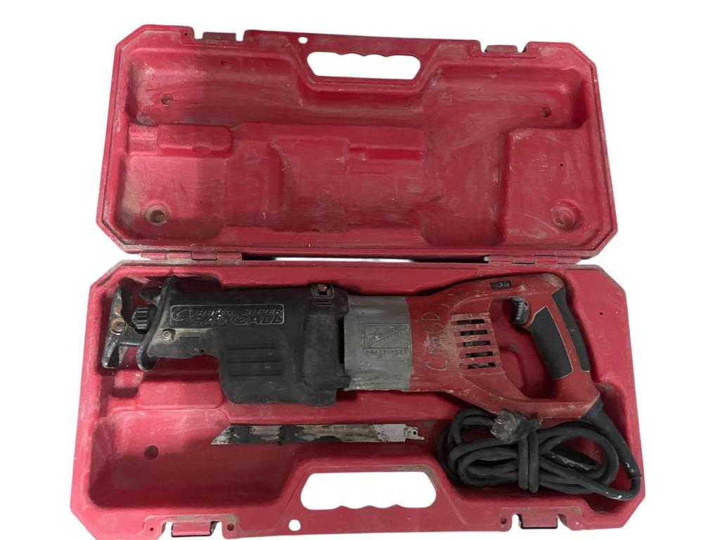 Sierra Sable Electrica Milwaukee