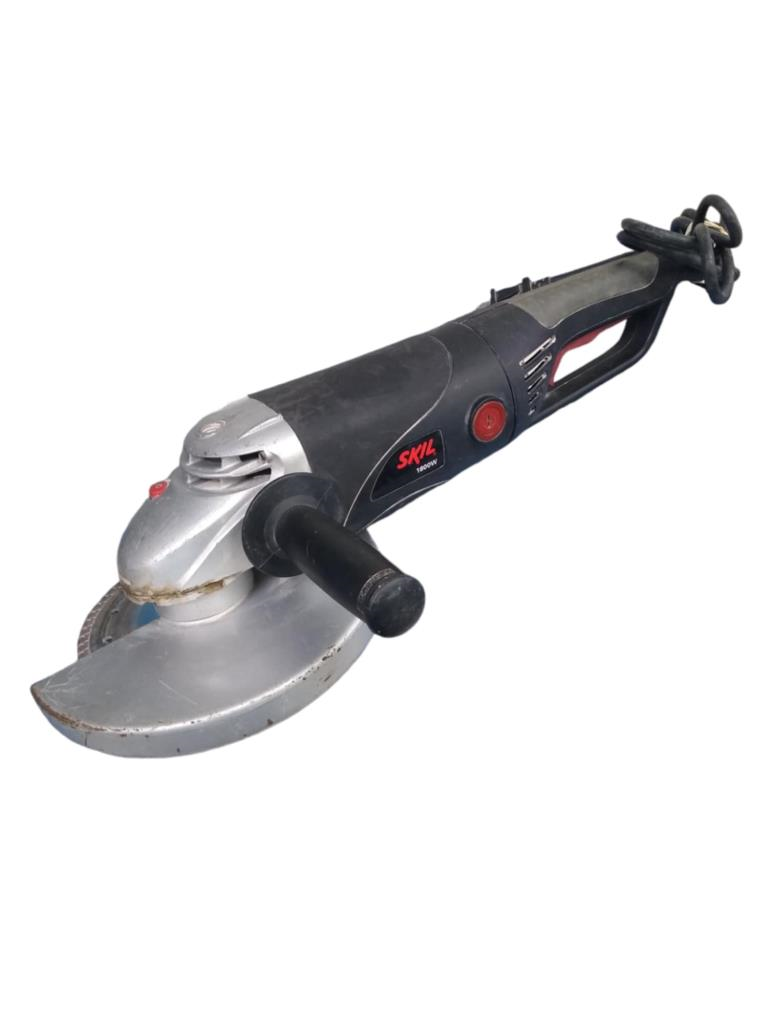 Esmeriladora Angular/rehilete/buffer 7" Skil