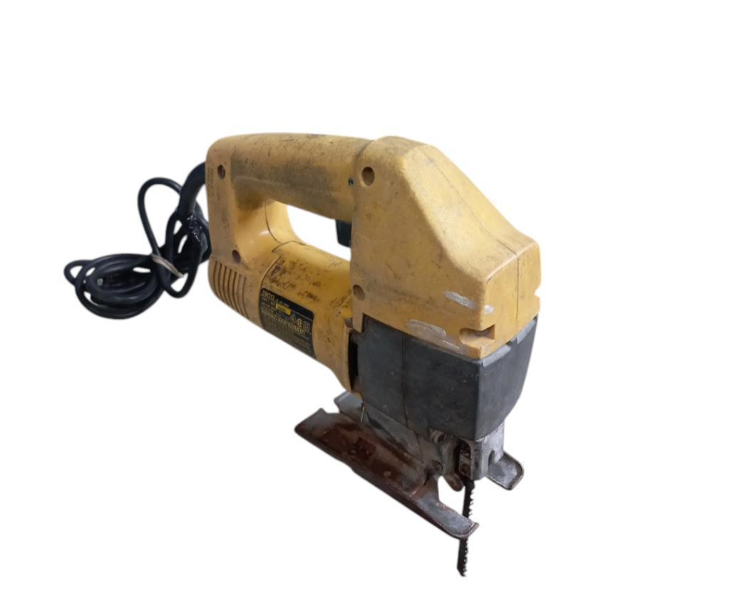 Sierra Caladora Electrica Articulo En Liquidacion Dewalt