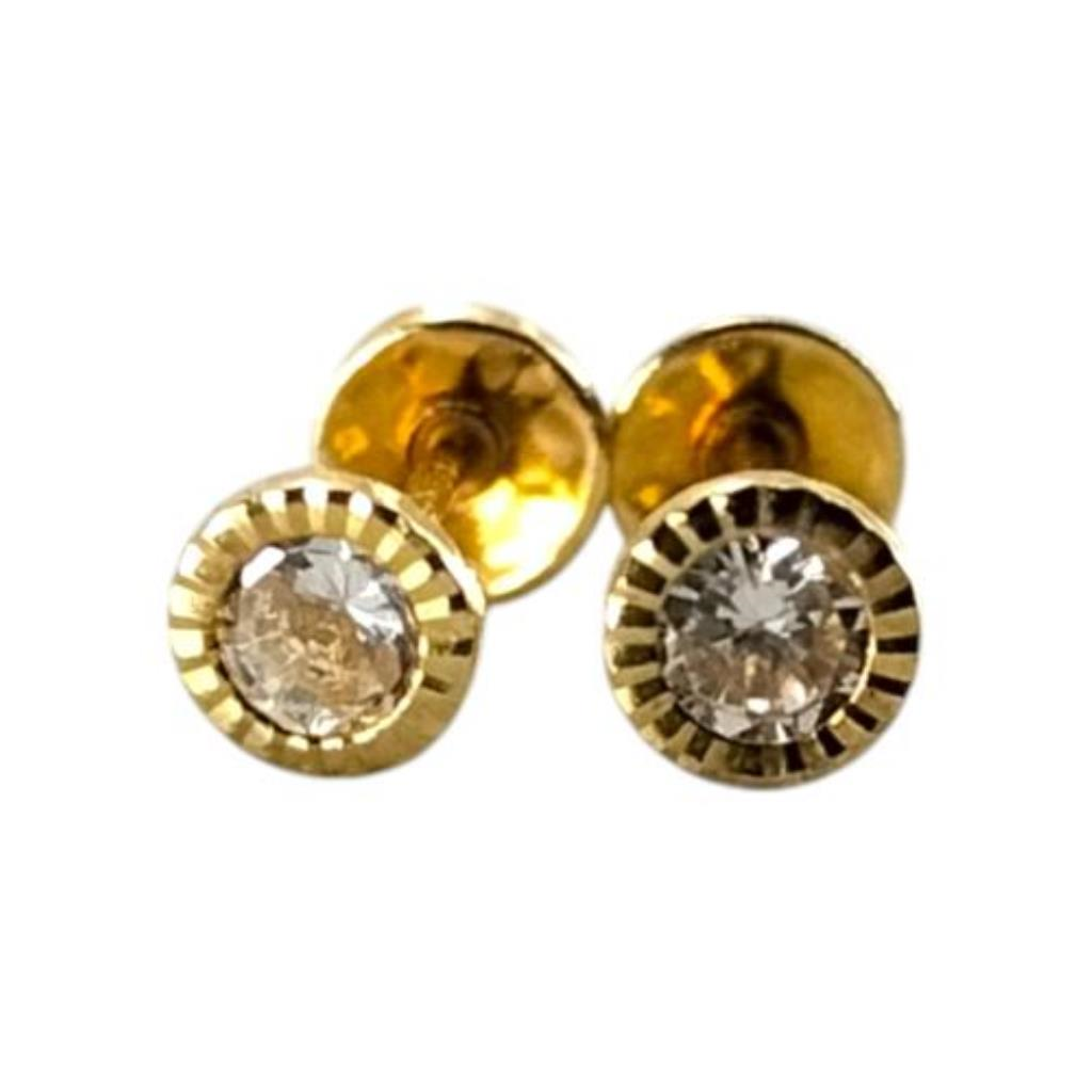 Par De Broqueles Con Piedra Sintética Bisel Redondo Oro, 14 K, 0.20 Grs