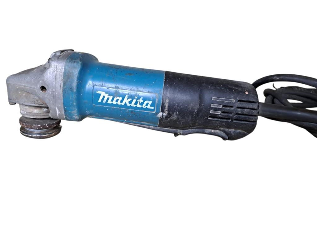 Esmeriladora Angular/rehilete 4 1/2" Makita