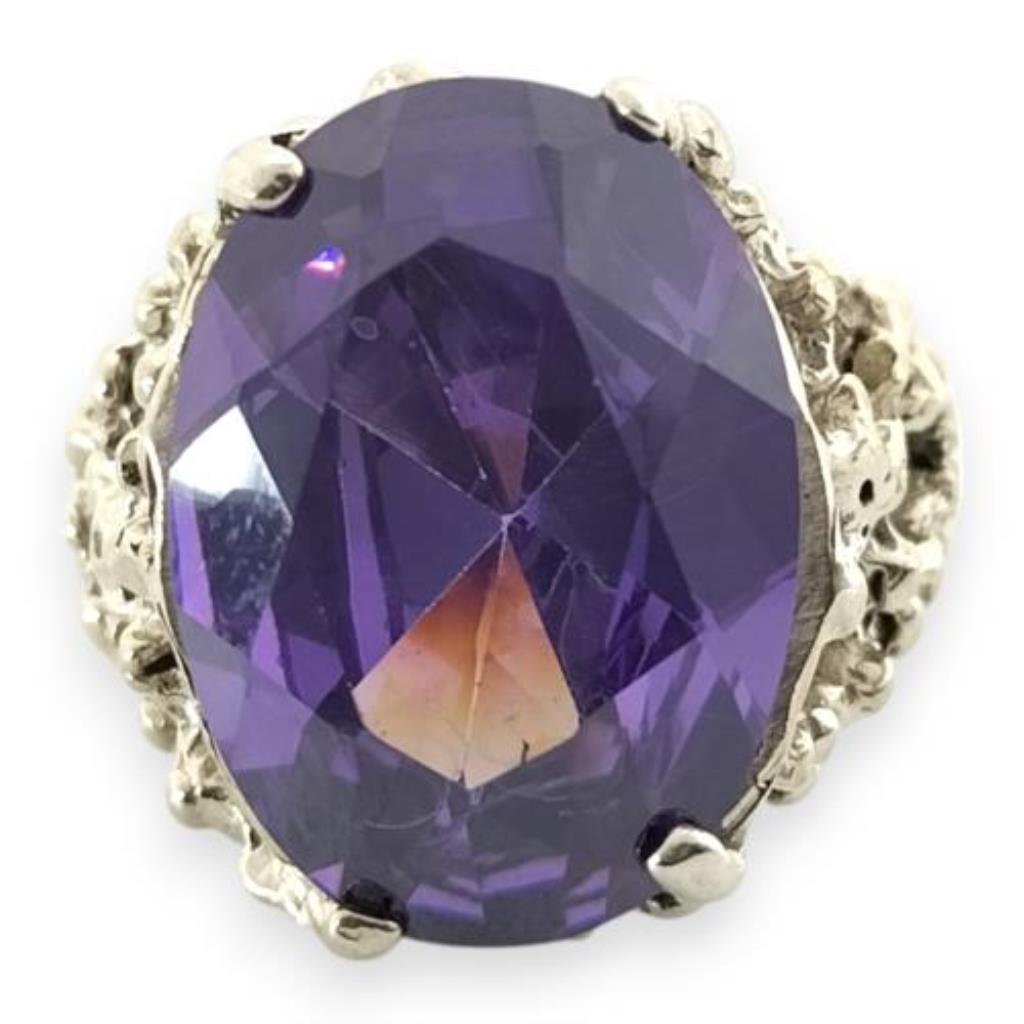Anillo Con Piedra Sintética Morada Plata, 925 K, 4.00 Grs, Talla 8.5