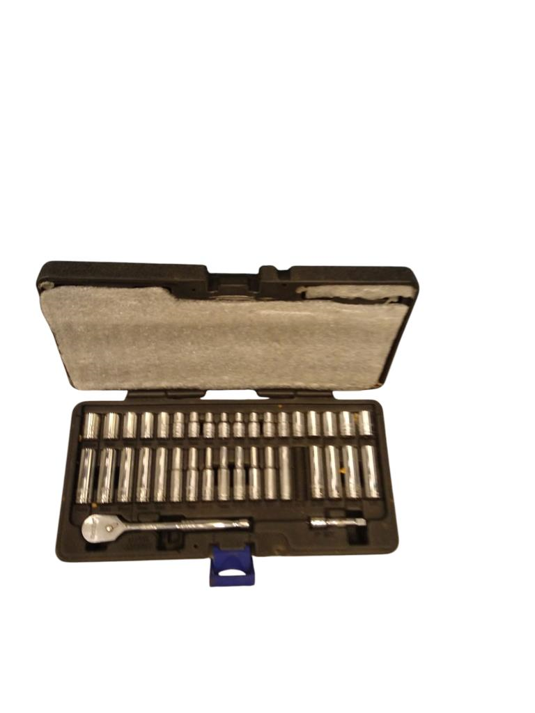 Caja De Herramientas 40 Pzs 37 Pza Falta 1 Pza Duralast