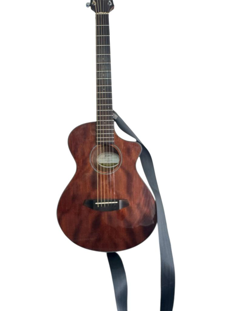 Guitarra Electroacústica Breedlove