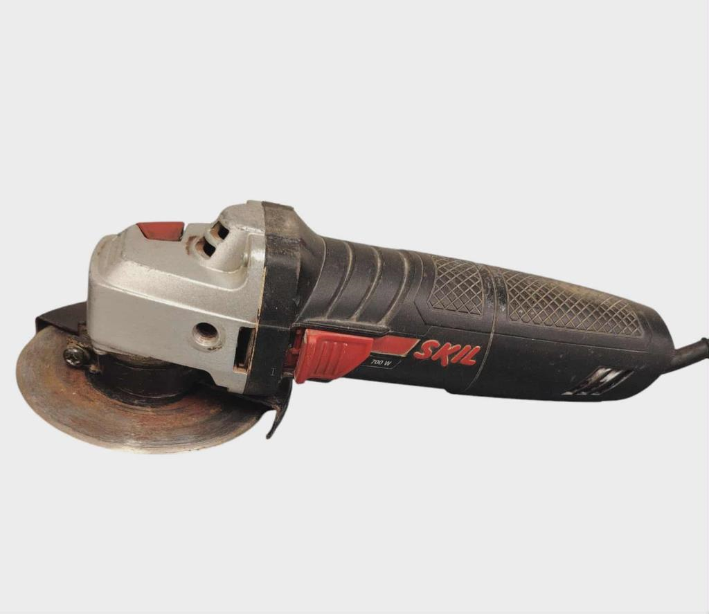 Esmeriladora Angular/rehilete 4 1/2" Skil