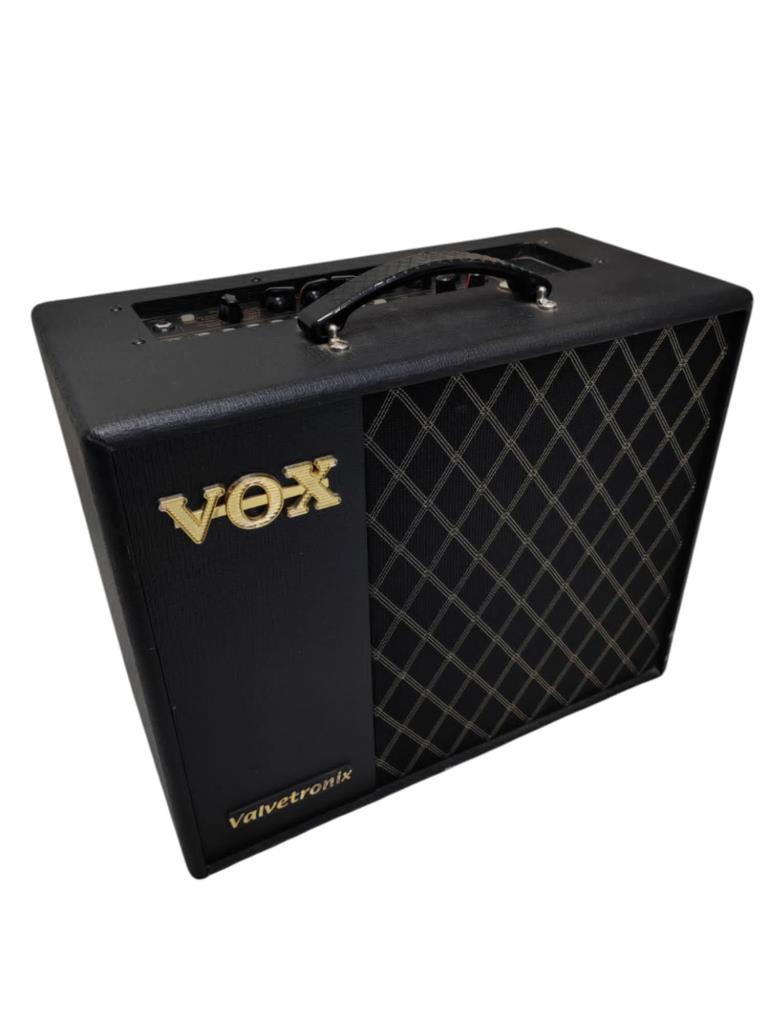 Amplificador De Guitarra Mediano 20 A 50 Watts Vox