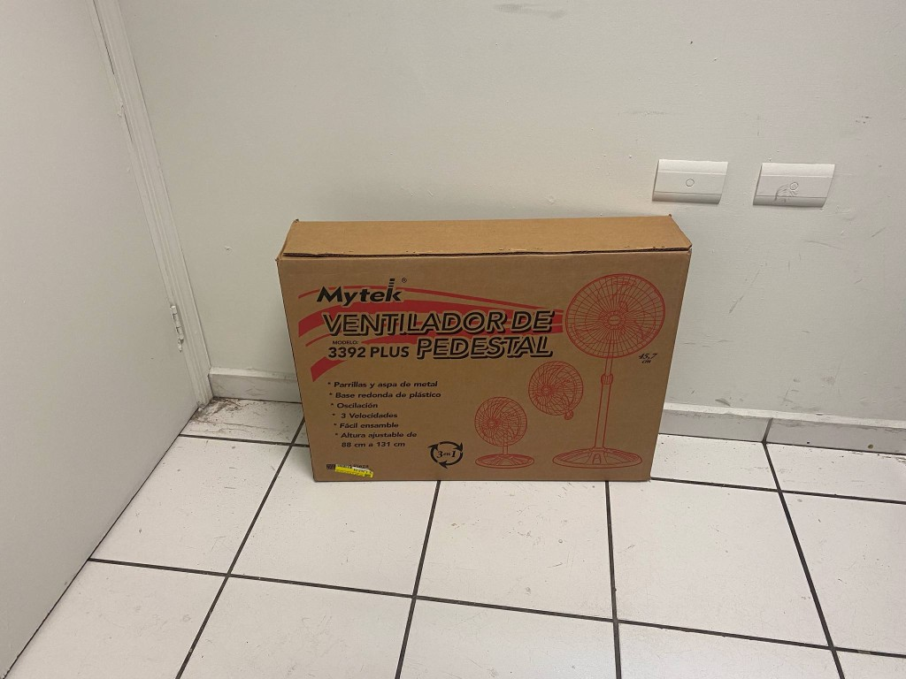 Ventilador Pedestal Mytek, Mediano