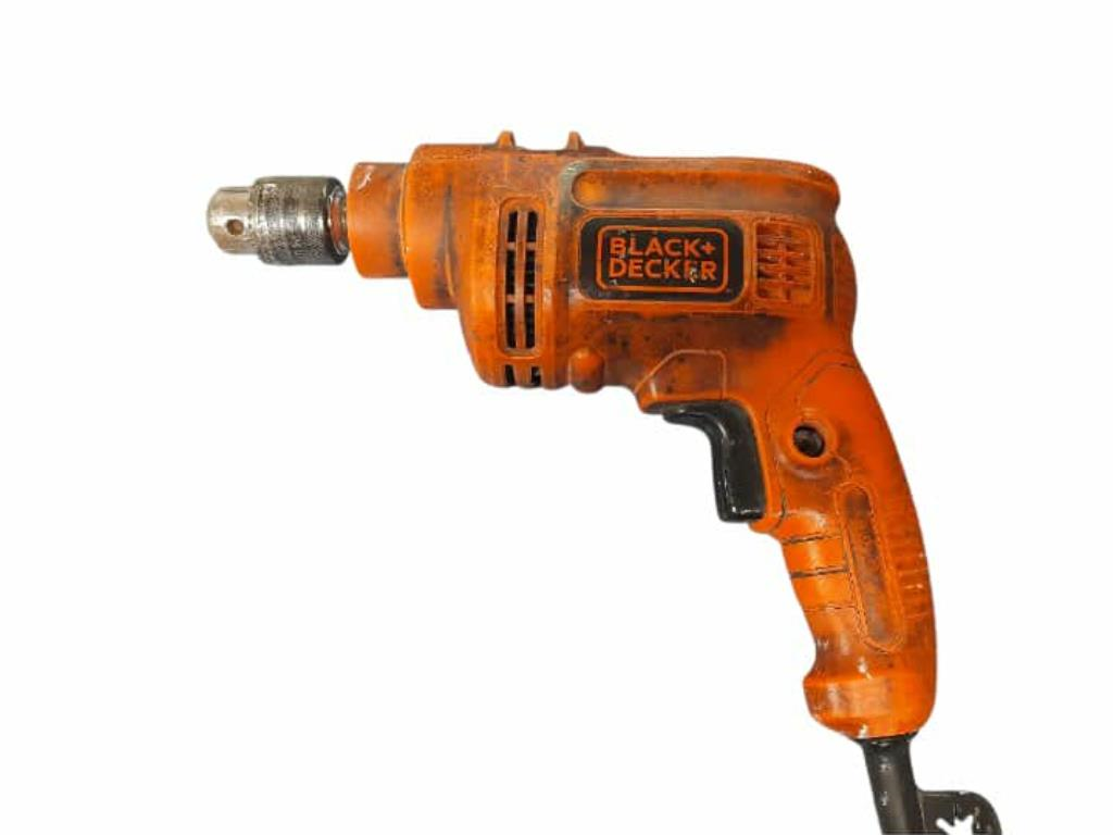 Taladro Casero 3/8" Detalle En Boton Black And Decker