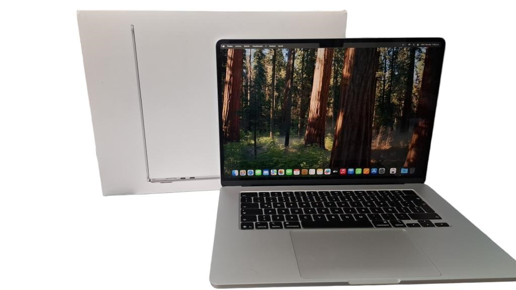 Computadora Macbook Air 15" M4 (2025) Apple, Apple, M4, Ssd 240/256gb, Memoria Ram 16gb
