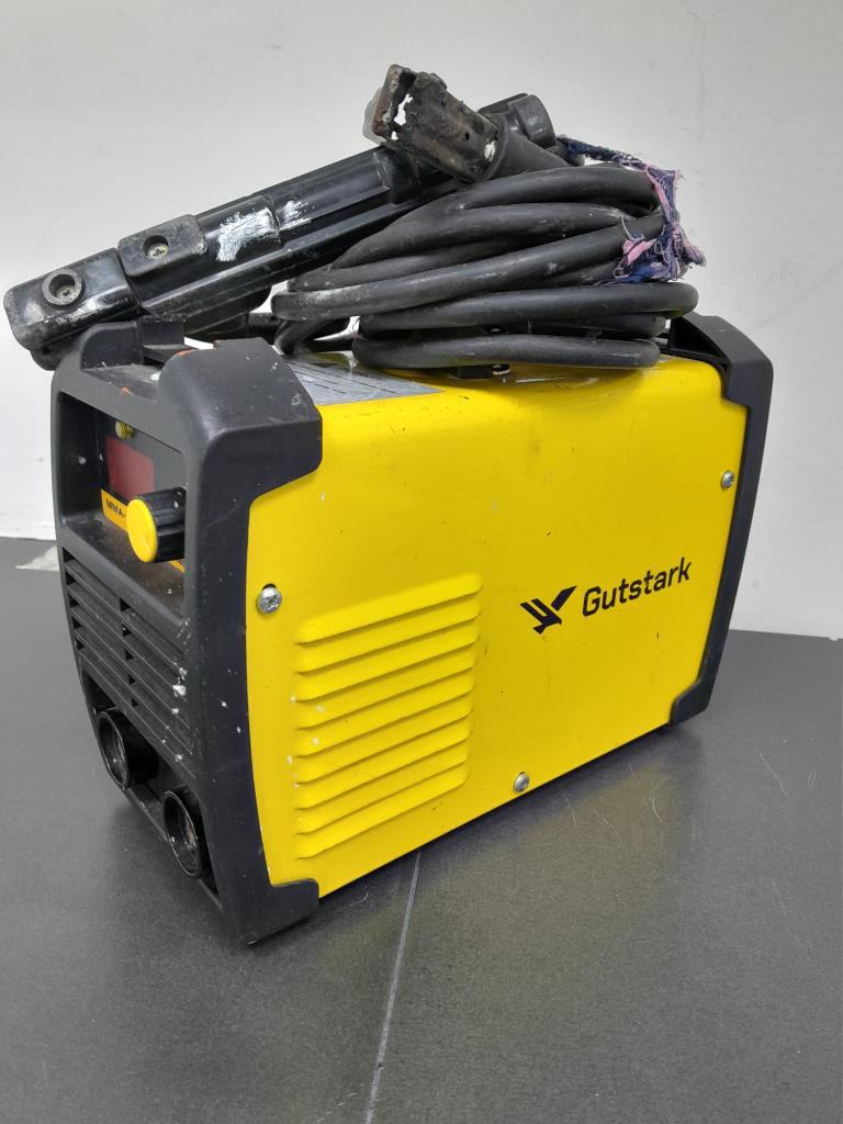 Maquina Soldadora De Arco De 200 Amp Gutstark, 110 / 220v (bivoltaje)